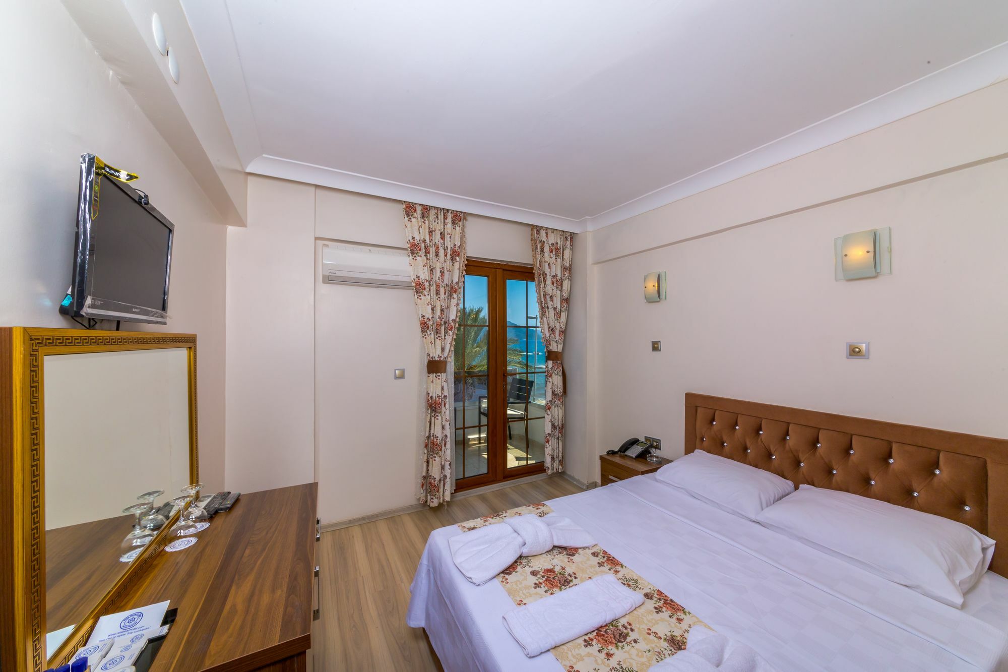 Reis 3* Marmaris